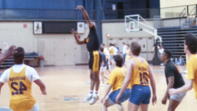 Alpha-Tau-1980s-Basketball