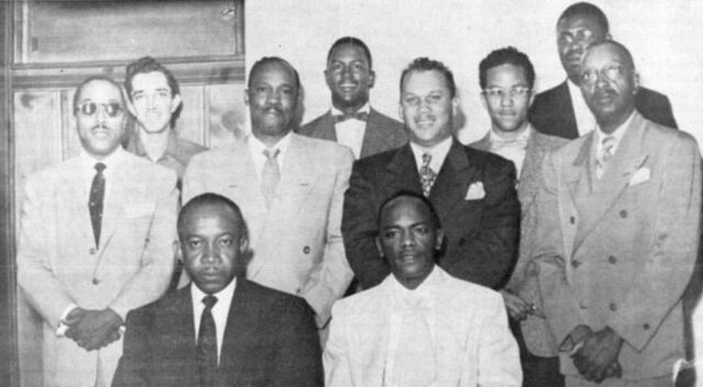 Delta Alpha Lambda 1952 Chapter Convention Committee hosts October 1952 pg 25 Sphinx