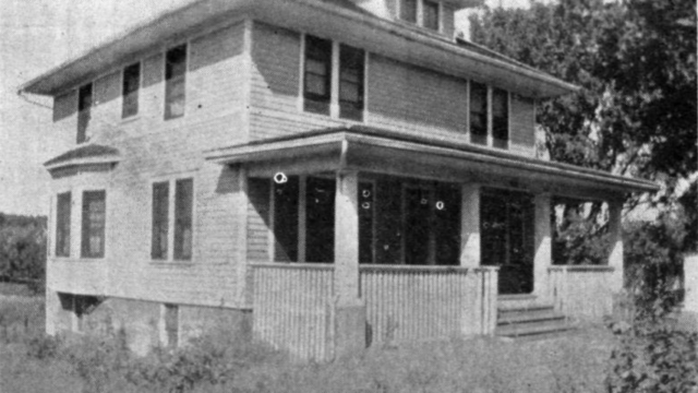 Upsilon Chapter House Sphinx 1919